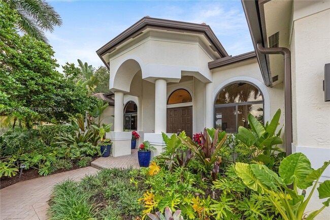 Photo - 2589 Mayfair Ln