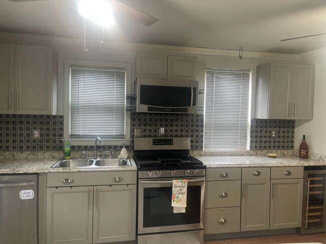 Photo - 416 Topeka Ave