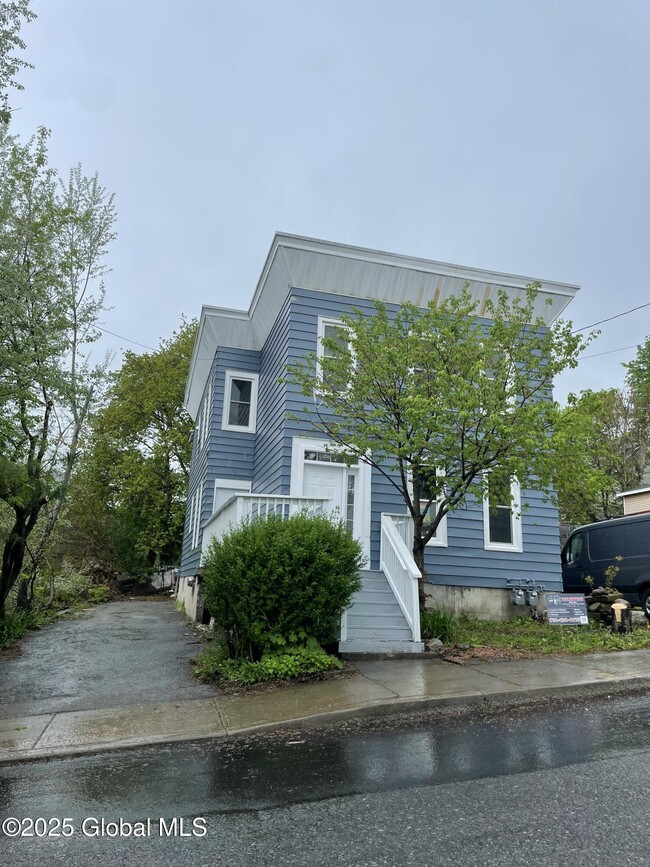 Photo - 10 Orange St Apartment Unit 1