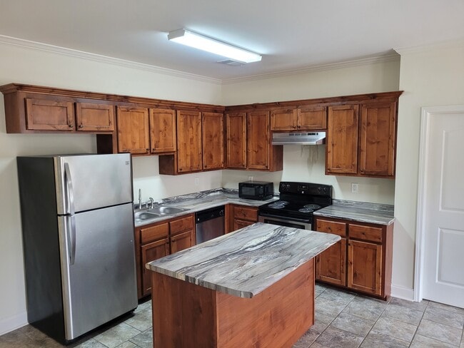 Photo - 378 Acadia Loop