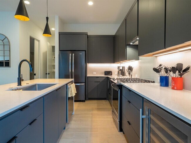 Photo - 1811 Willow St