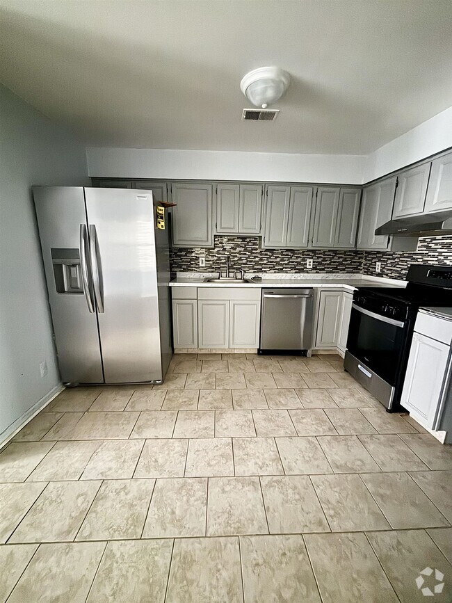 Building Photo - 316 St Pauls Ave Unit 1 Rental