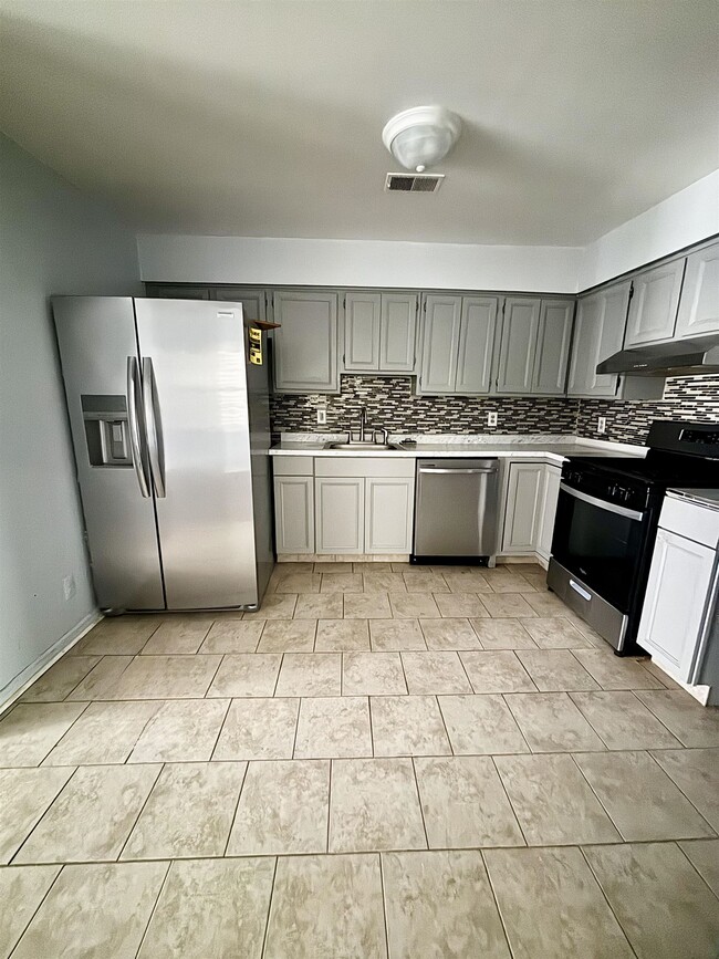 Photo - 316 St Pauls Ave Condo Unit 1