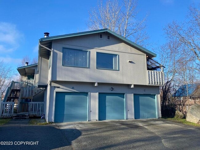 Building Photo - 3710 Gardner St Unit B Rental