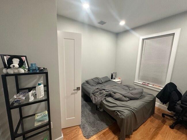 Photo - 1621 Tremont St Unit 2