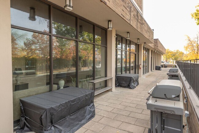 Photo - FALL RENT SAVINGS! Unbeatable Views, Ample...