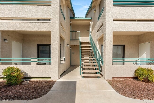 Photo - 5211 S Lindell Rd Unit 203