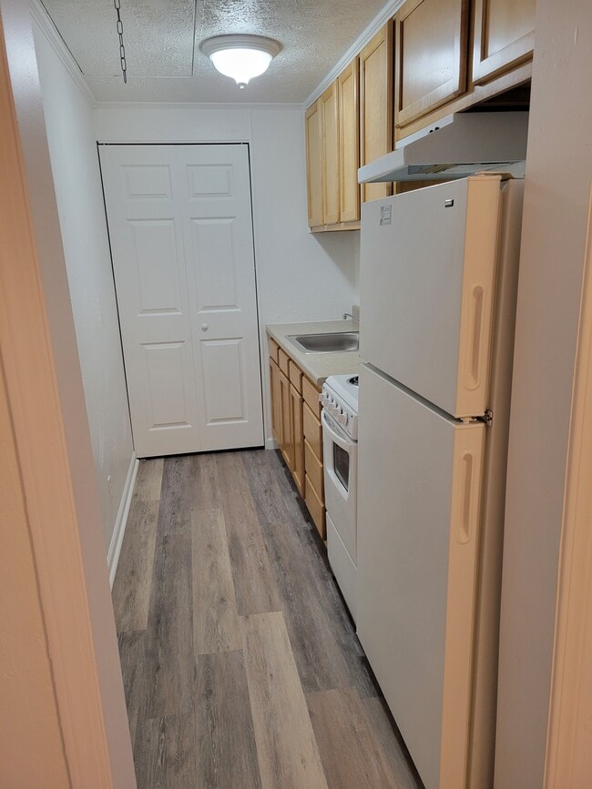 Photo - Chestnut Acres Apartments