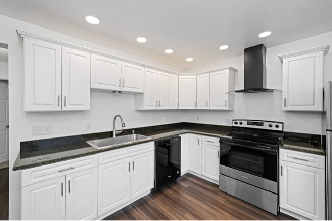 Photo - 14212 Leroy Ave Unit UPPER