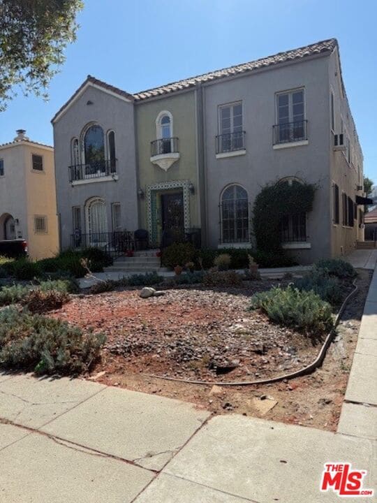 Building Photo - 747 S Mansfield Ave Unit 4 Rental