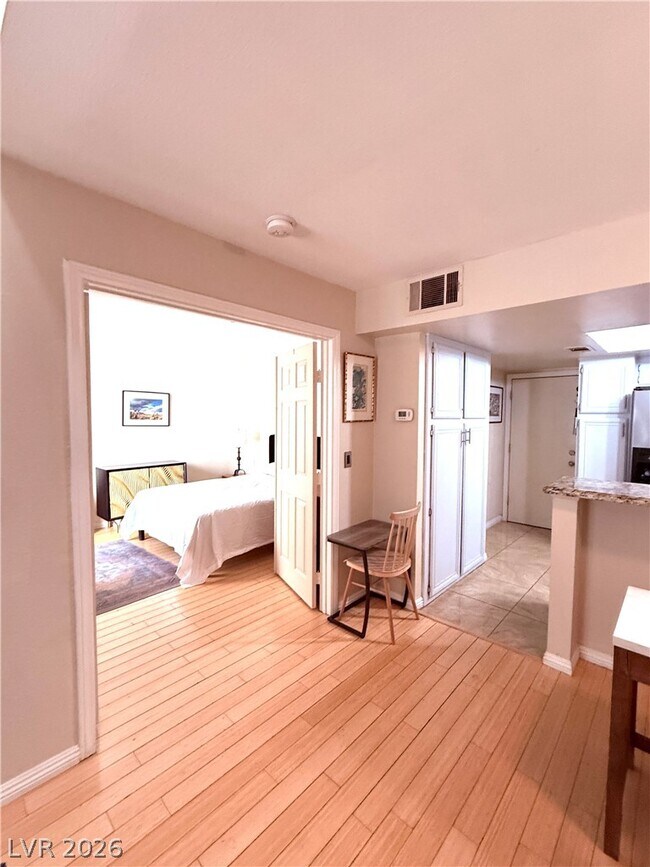 Photo - 2752 Lodestone Dr