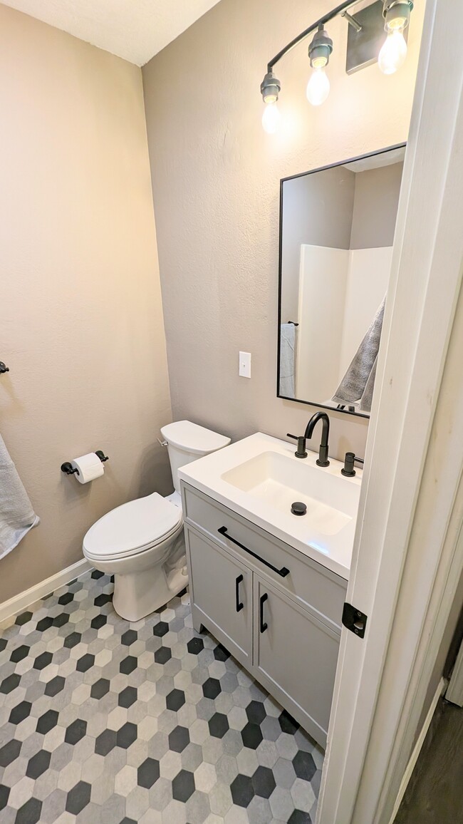 Photo - Ava Townehomes