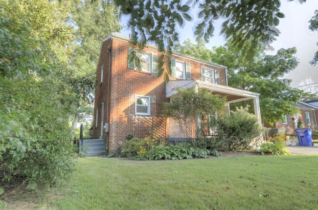 Building Photo - 8411 Potomac Ave Rental