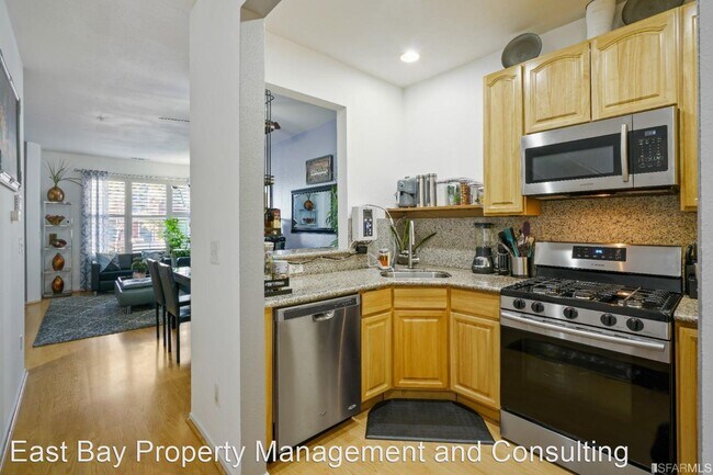 Photo - 3 br, 3 bath House - 641 Atherton Pl.