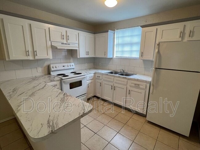 Photo - 225 N 28th St Unit Apt 1