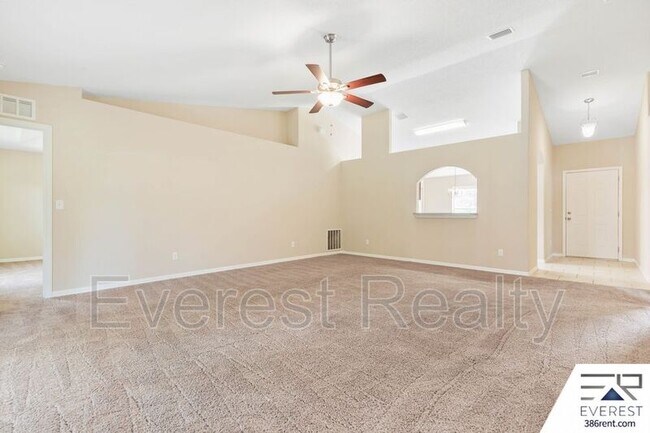 Photo - 15 Firtree Ln