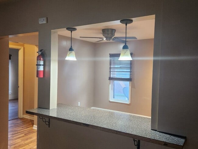 Photo - 208 S Illinois St Unit 2
