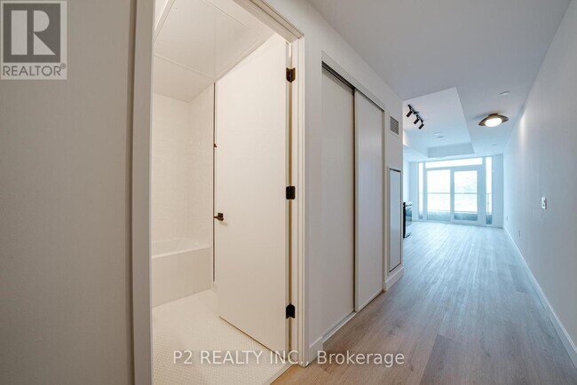 Photo - 1635 Military Trail Unité 217