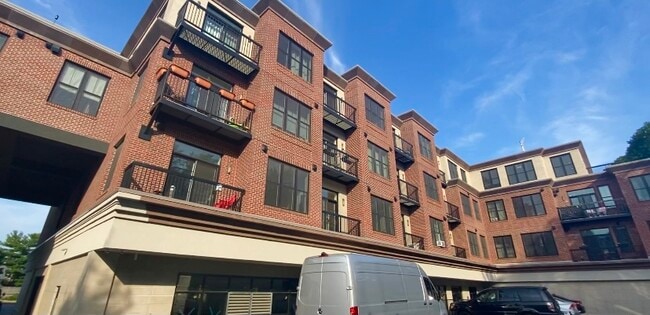 Photo - 414 McGrath Hwy Unit 409