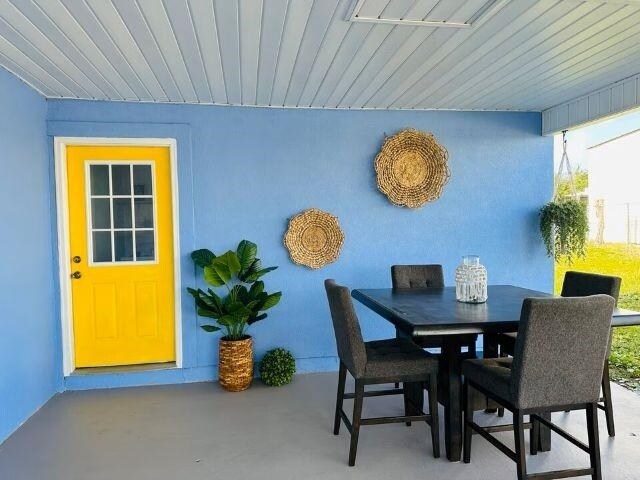 Photo - 4936 S Lakewood Dr