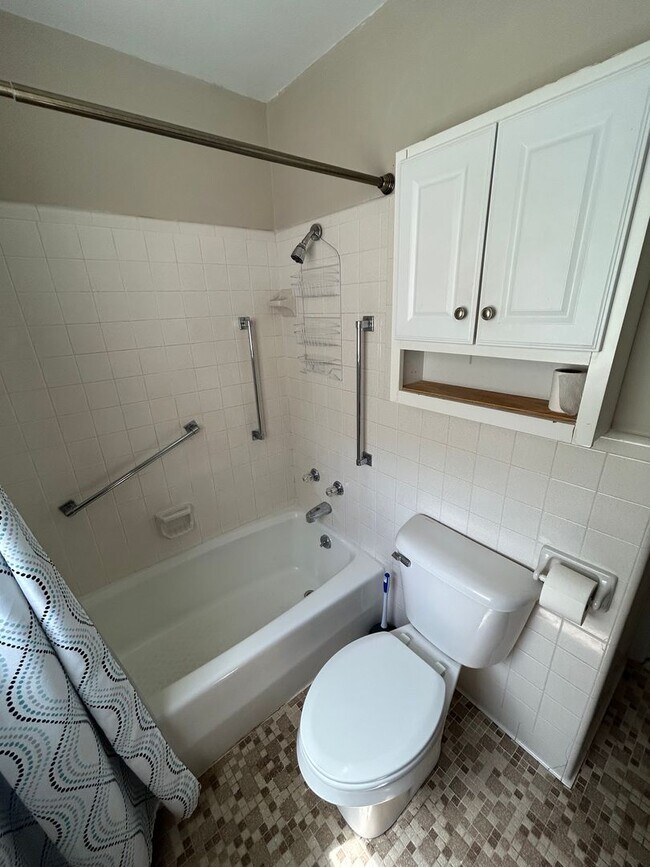 Photo - Great Studio Style Home!! Near Downtown!