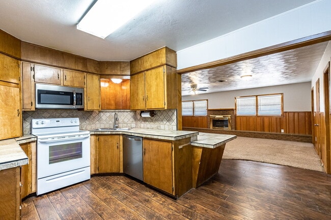 Photo - Cute 2/2 With Tons of Space, Minutes from Texas Tech!