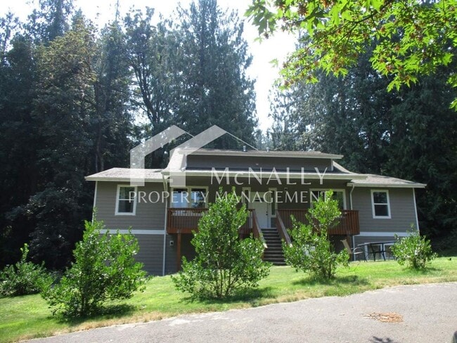 Building Photo - 7720 Artondale Dr NW