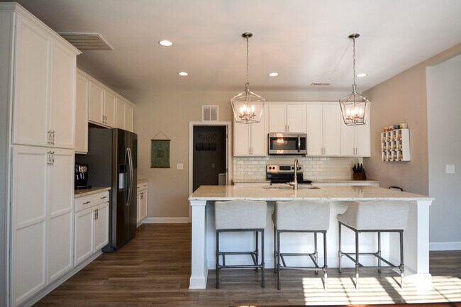 Photo - Stunning 4 Bedroom Home in Oyster Landing