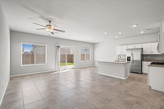 Photo - Newer 4 Bd, 3 Bth, Granite Countertops and Entertainer’s Dream!