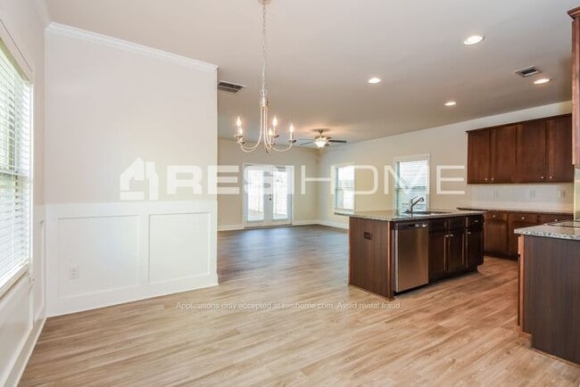 Photo - 1005 Tranquil Gdns Pl