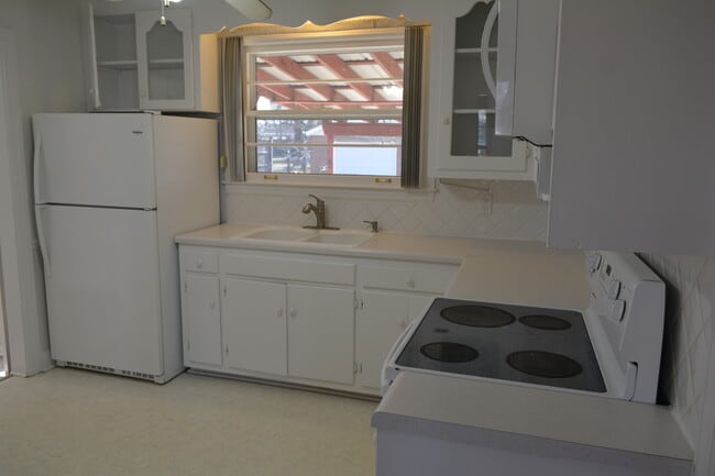 Photo - 2807 Emery Dr