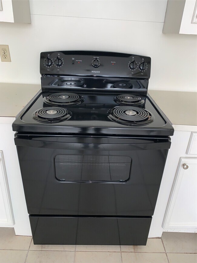 Photo - 12418 South Dr