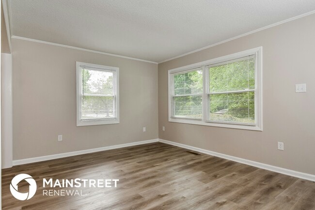 Photo - 2034 Willow Rd