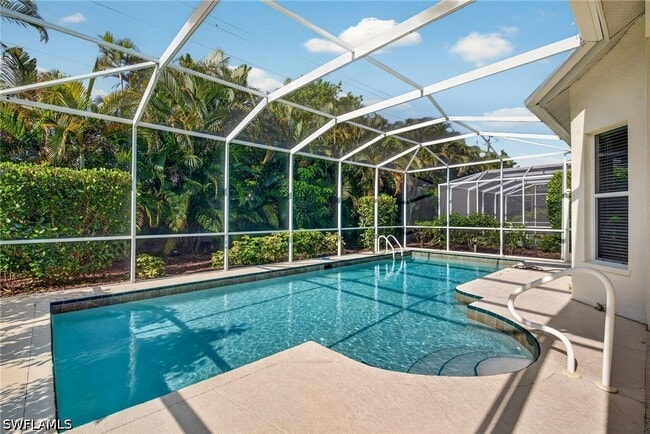 Building Photo - 1789 Winding Oaks Way