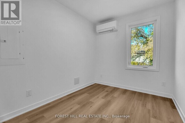 Photo - 105 Galloway Rd Unit R