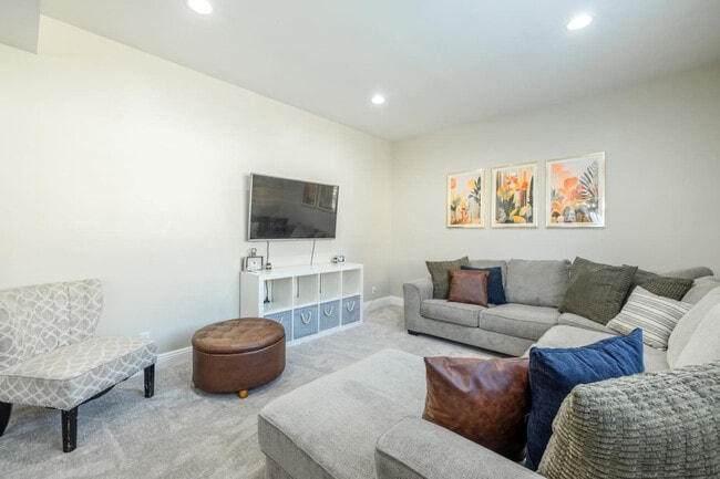 364 N 800 E St Unit SI ID1598132P