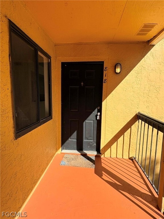 Building Photo - 2915 Winkler Ave Unit 818