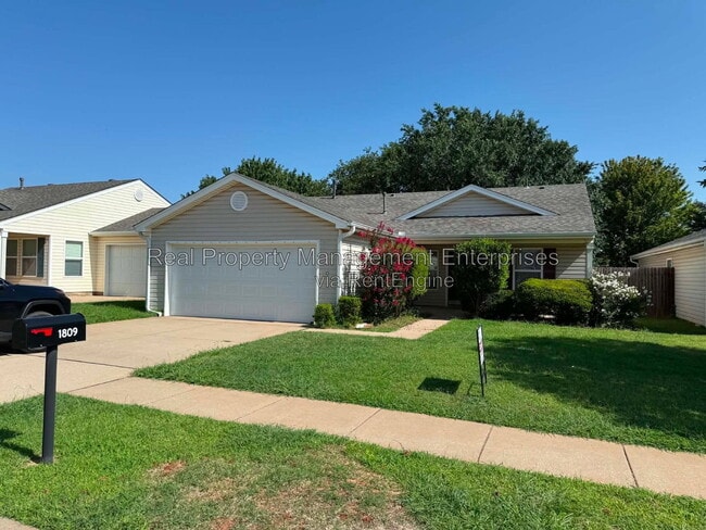 Photo - 1809 NW 146th St