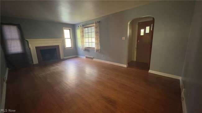 86 Ferncliff Ave