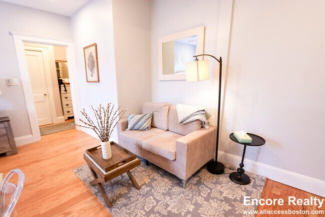 Photo - 185 Chestnut Hill Ave Unit 6