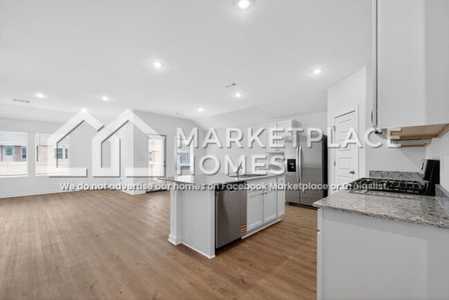 Photo - 3050 Rosalee Ln