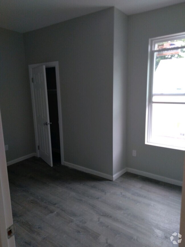 Building Photo - 187 N Lake Ave Unit Floor 2 Rental