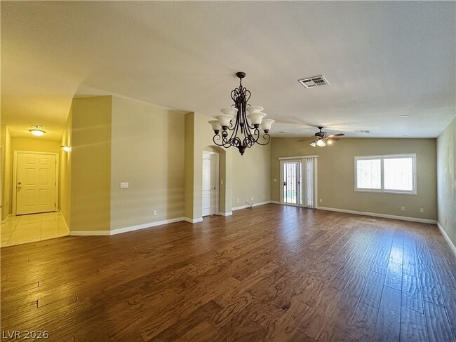 Photo - 4585 Grindle Point St