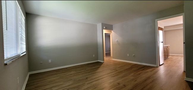 Photo - 3006-3008 Creekview Circle Unidad 3008 Creekview