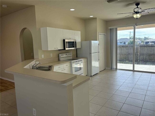 Photo - 3019 26th St SW