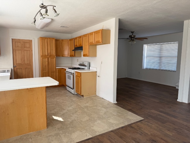 Photo - 2716 Beechwood St