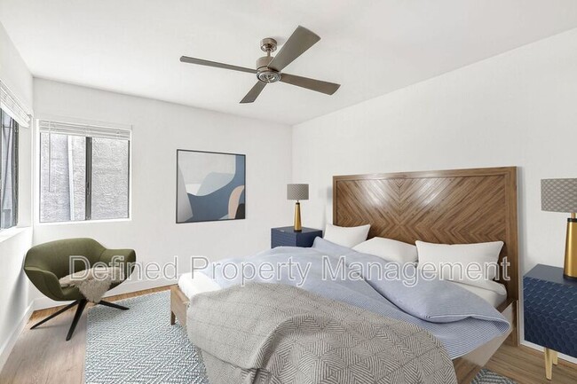 Building Photo - 5807 Laurel Canyon Blvd Unit 118