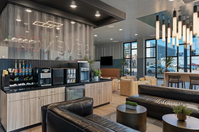 SevenO2 Main Apartments