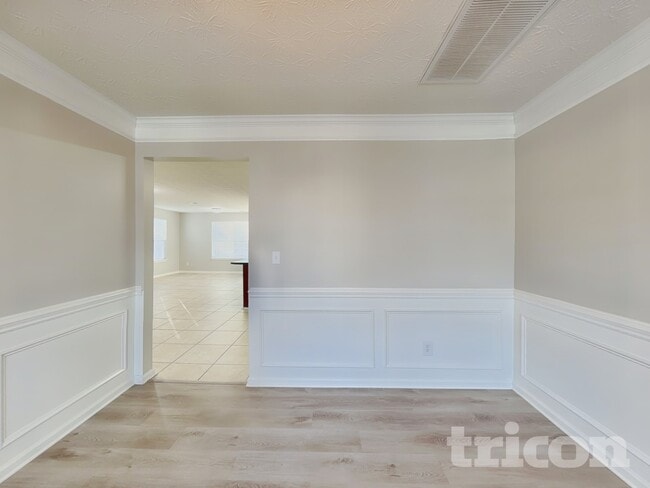 Photo - 5005 Eagle Creek Dr