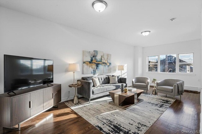 Building Photo - 953A E 217th St Unit 3rdFloor